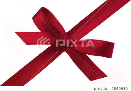 Festive gift ribbon and bow 5849980