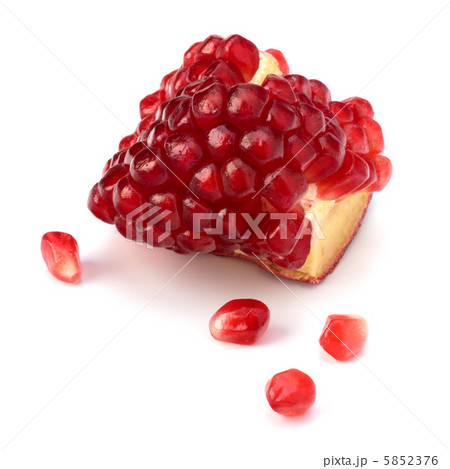 Ripe pomegranate piece Ripe pomegranate piece 5852376