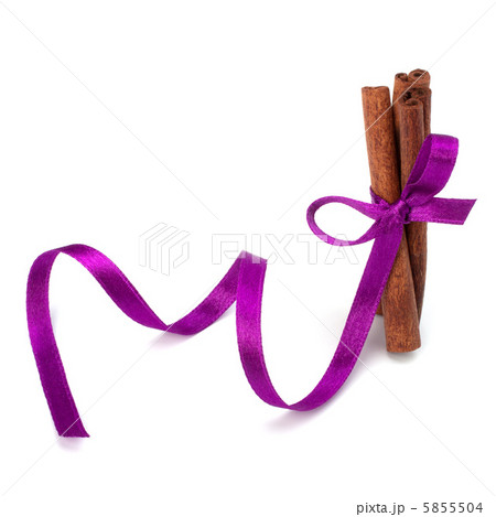 Festive wrapped cinnamon sticks Festive wrapped cinnamon sticks 5855504