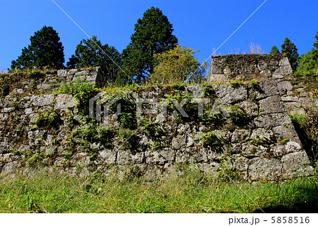 岩村城・長局石垣 5858516