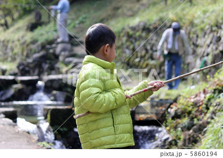 初めての釣り 初めての釣り 5860194
