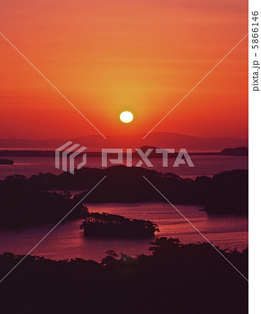 松島の日の出 5866146