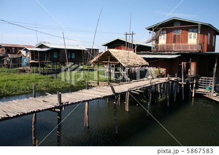 インレー湖 5867583