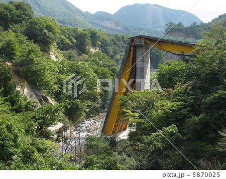 折れたまつるべ大橋 5870025