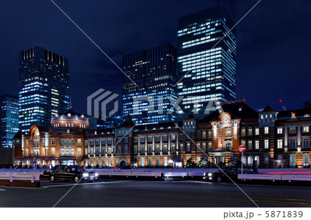 保存・復原工事完成の東京駅丸の内駅舎のライトアップ 保存・復原工事完成の東京駅丸の内駅舎のライトアップ 5871839