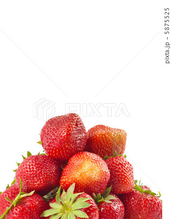 Fresh strawberries Fresh strawberries 5875525