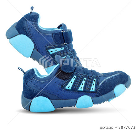 Sneakers walking by themselves Sneakers walking by themselves 5877673