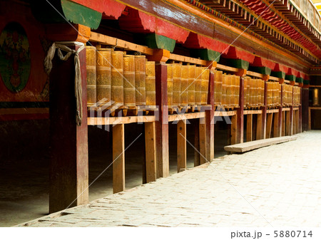 tibetan prayer wheels in songzanlin tibetan monastery, shangri-l tibetan prayer wheels in songzanlin tibetan monastery, shangri-l 5880714