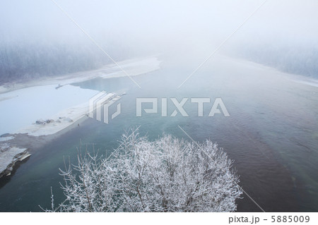 Tanaro river. Piedmont, Northern Italy. 5885009