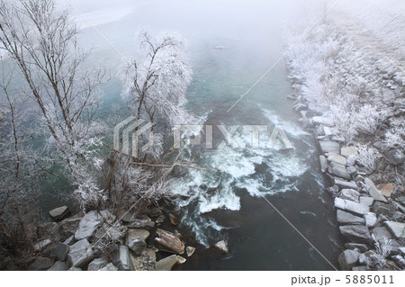 Rime frost on Tanaro river, Piedmont, Italy. 5885011