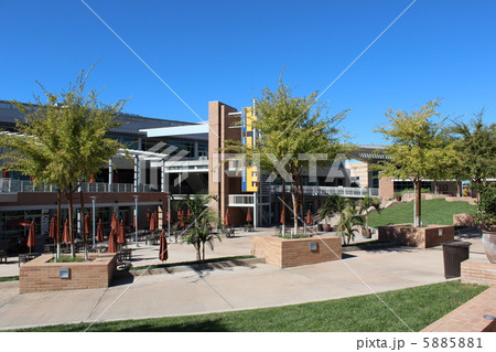 カリフォルニア大学リバーサイド校 5885881