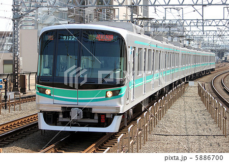 東京メトロ新9000系電車 南北線の写真素材
