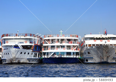 three old dirty passenger ships three old dirty passenger ships 5889493