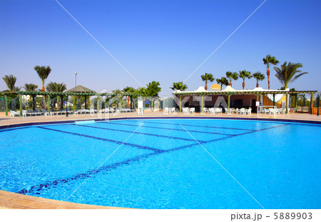 swimming pool in hotel 5889903