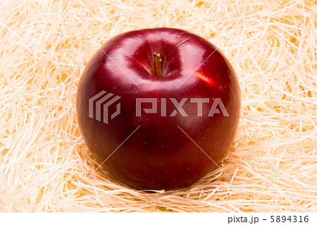 りんご 紅玉 りんご 紅玉 5894316