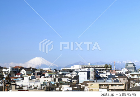 富士山と横浜市街 5894548