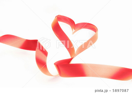 Ribbon heart 5897087