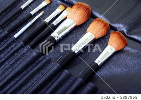 Makeup brush set 5897968
