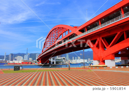 神戸大橋と公園 5901854