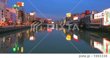 博多　中州の夜景 5903338