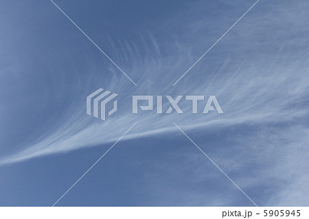 すじ状の雲 5905945