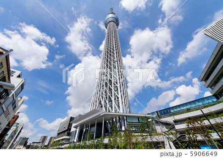 東京スカイツリーとソラマチ商店街 5906649