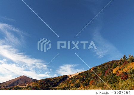 吾妻小富士と紅葉 5907564