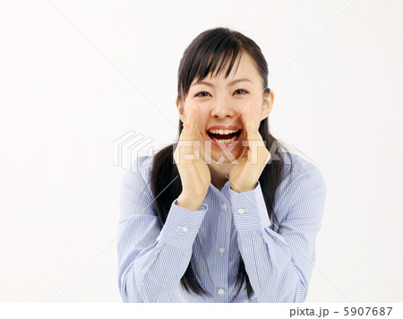 応援する女の子 5907687