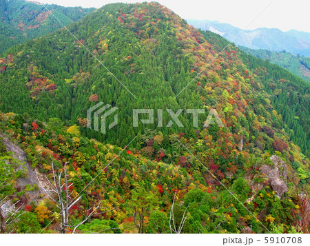 雪彦山の紅葉 雪彦山の紅葉 5910708
