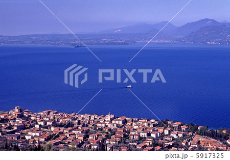 マジョーレ湖 マジョーレ湖 5917325