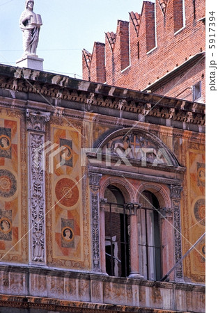 ヴェローナ・ラジョーネ館 5917394