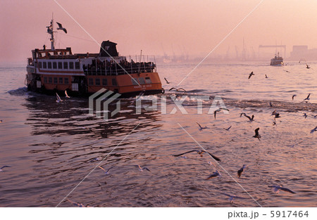 リスボン湾の夕暮れ 5917464