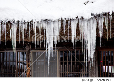 【岐阜県】白川郷のつらら 5920491