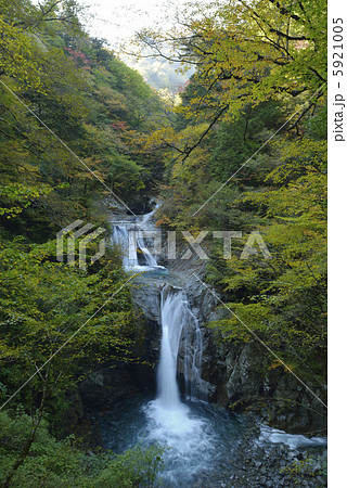 七ツ釜五段の滝 七ツ釜五段の滝 5921005