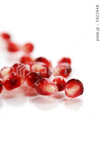 pomegranate seeds 5922648