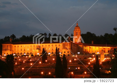 プレトリアのユニオンビル夜景　南アフリカ 5922723