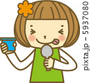 デザートを食べる女の子 5937080