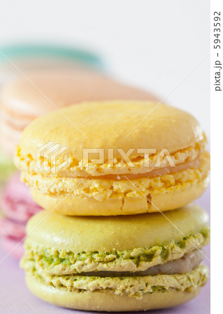 Colorful macaroons 5943592