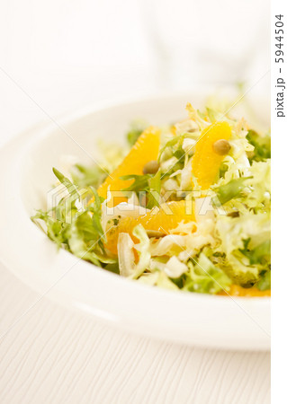 salad with orange 5944504