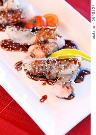 chinese rolls with salmon 5948207