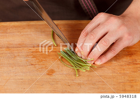 Chef preparing food 5948318