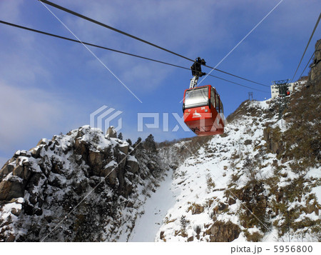 冬の御在所ロープウェイ 5956800