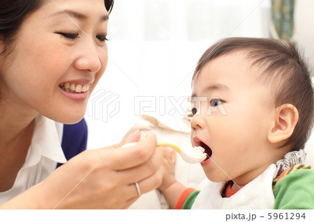 離乳食 離乳食 5961294
