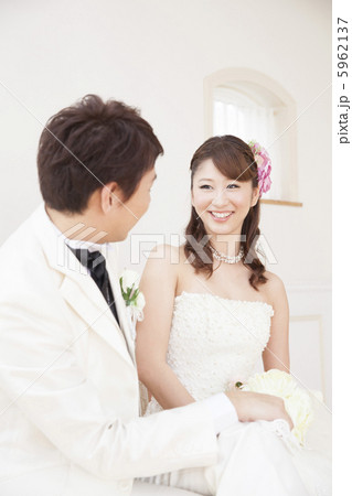 バンケットホールの新郎新婦 バンケットホールの新郎新婦 5962137