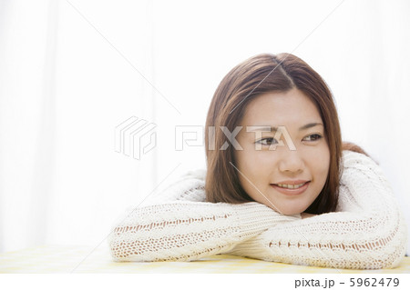 若い女性のポートレート 5962479