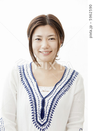 若い女性のポートレート 5962590