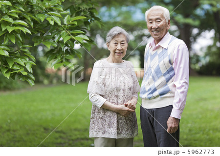 シニア夫婦のポートレート 5962773