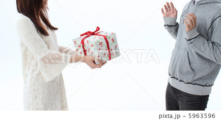 サプライズ・プレゼント！ 5963596