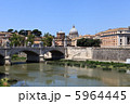 Ponte Vecchio in florence on Arno river. Italy. 5964445