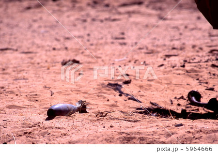 戦争の遺物 5964666